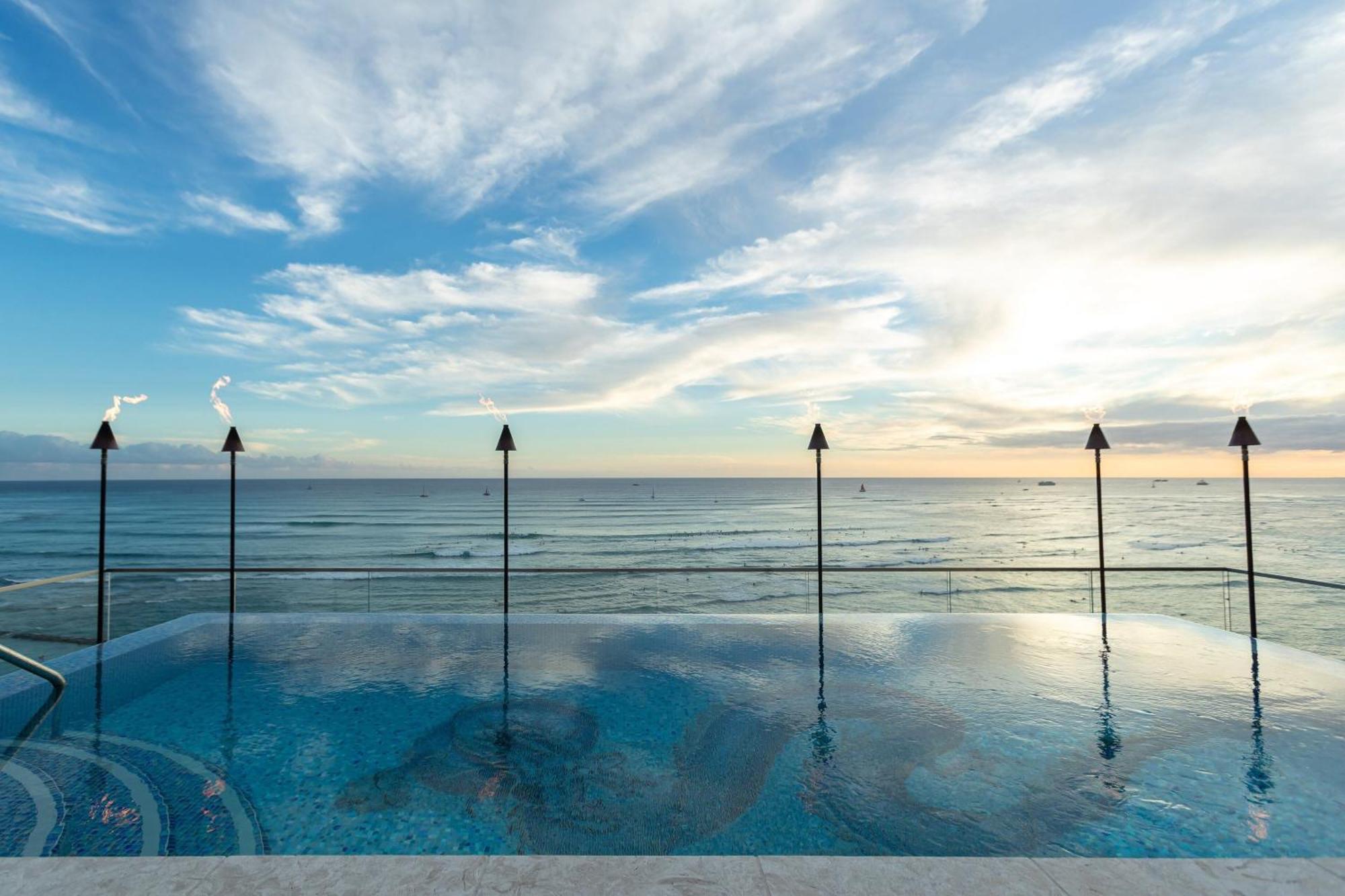 Espacio The Jewel Of Waikiki هونولولو المظهر الخارجي الصورة